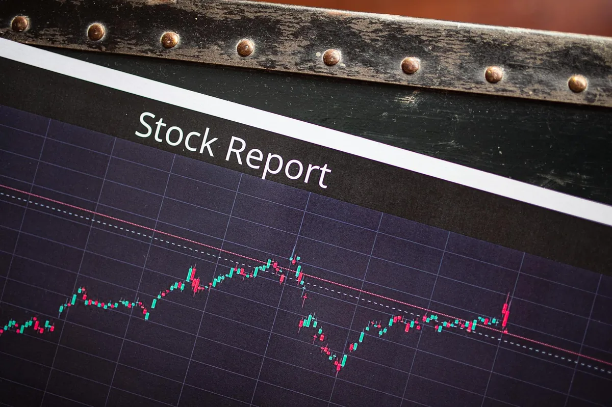 Binomo Technical Analysis: Understanding the Moving Average (MA) Indicator in Bi Binomo Technical Analysis — Understanding the Moving Average (MA) Indicator in Binomo Technical Analysis